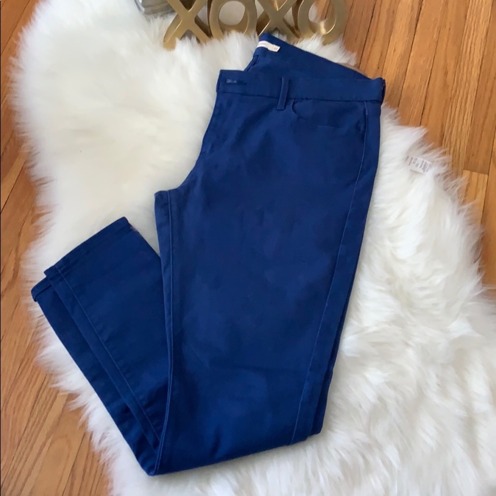 Royal blue Levi’s
